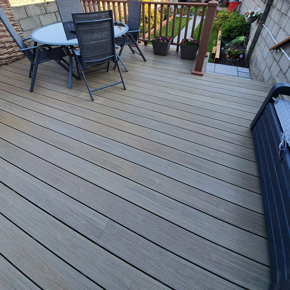 deck builders